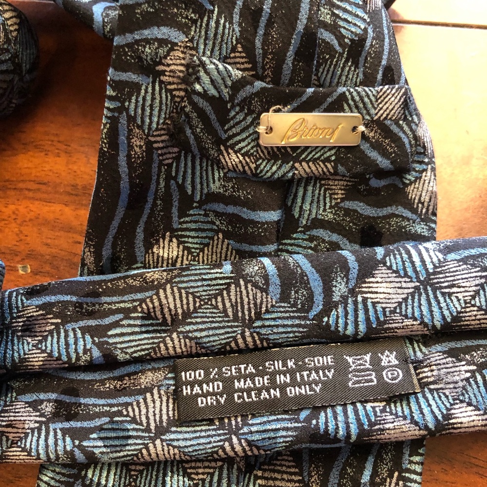 Vintage geometric brioni tie silk - Picture 5 of 5